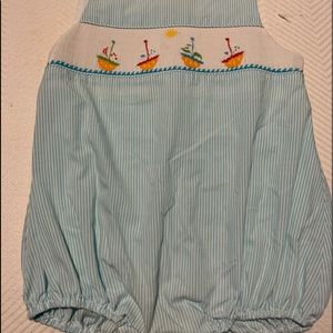 EUC castle and crown smocked bubble